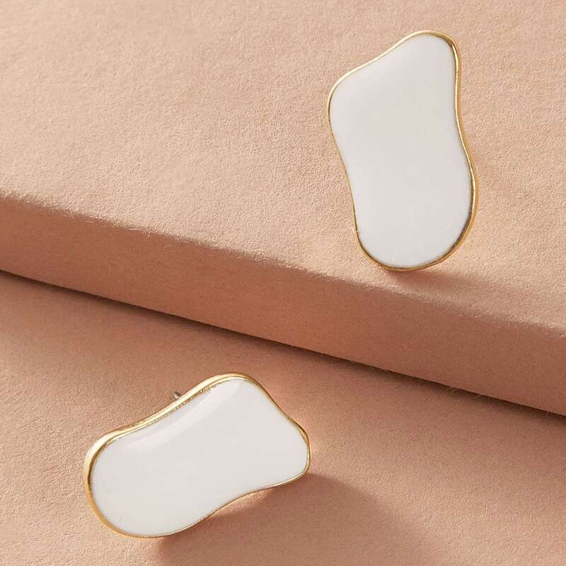 

1pair Geometric Stud Earrings, White
