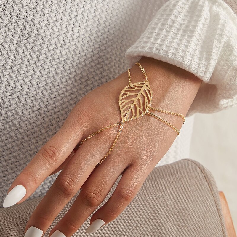 

1pc Hollow Leaf Decor Finger Chain Bracelet, Gold