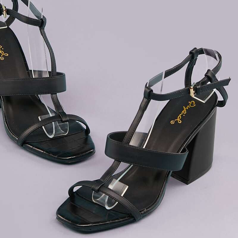 

Square Toe Block Heel Strappy Sandals, Black