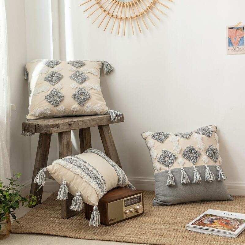 

1pc Tufted Tassel Decor Cushion Cover Without Filler, Multicolor