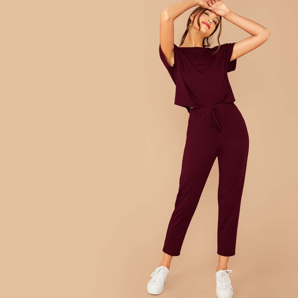 

Solid Boxy Tee & Drawstring Ankle-Cut Pants Set, Burgundy