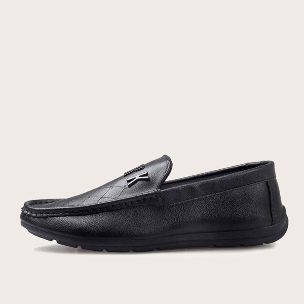 

Men Metal Letter Decor Plaid Loafers, Black