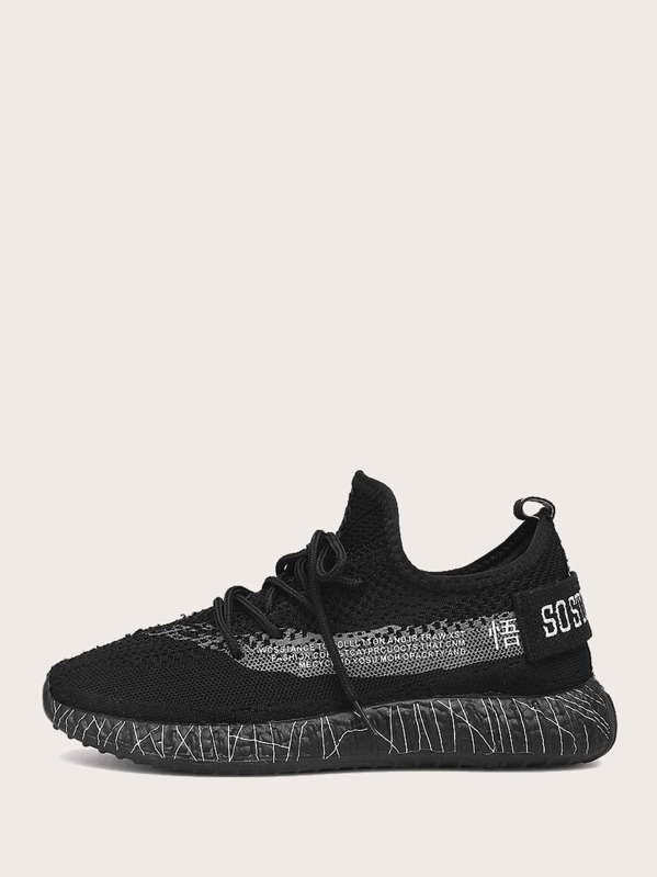 

Men Letter Graphic Wide Fit Sneakers, Black