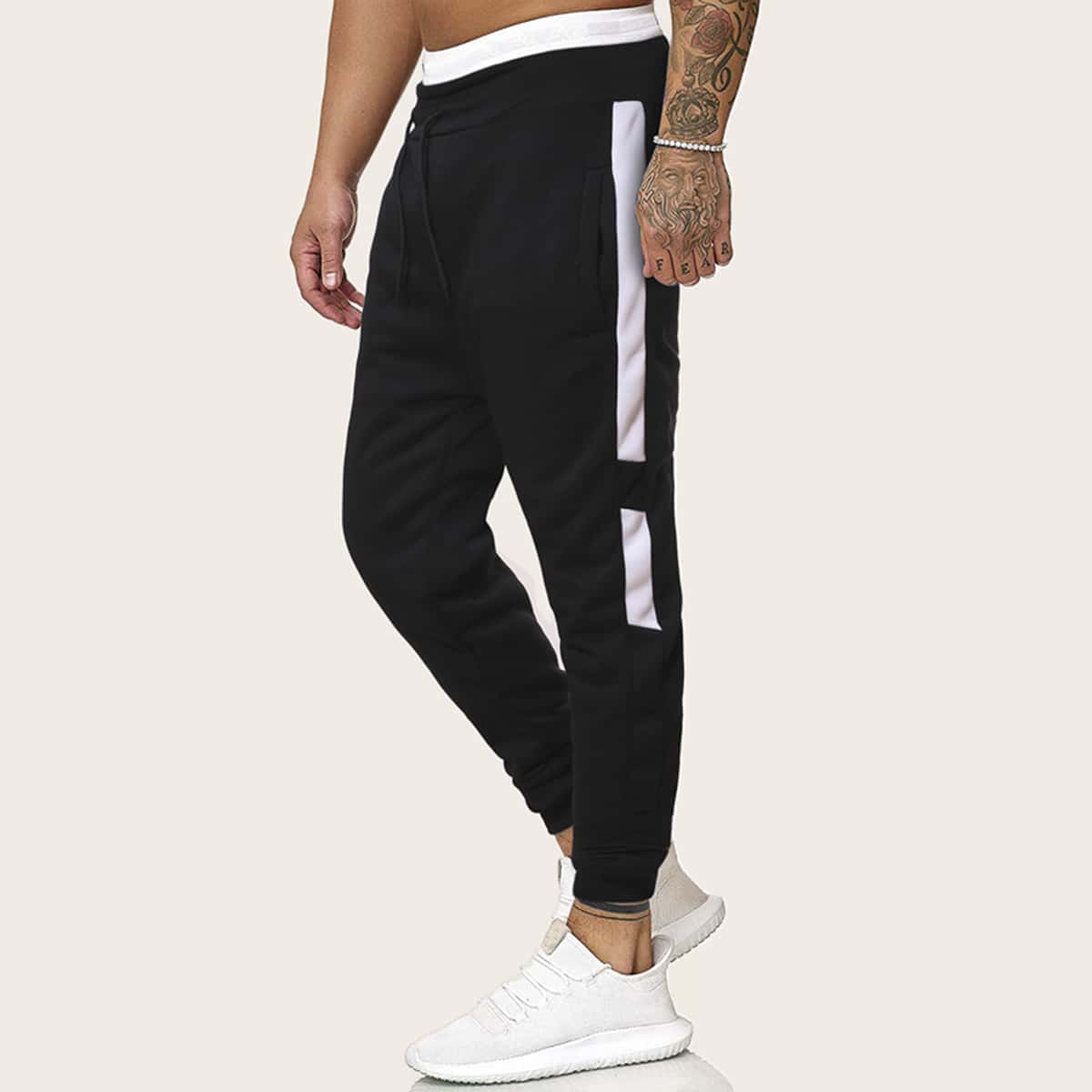 

Guys Contrast Panel Drawstring Sweatpants, Black