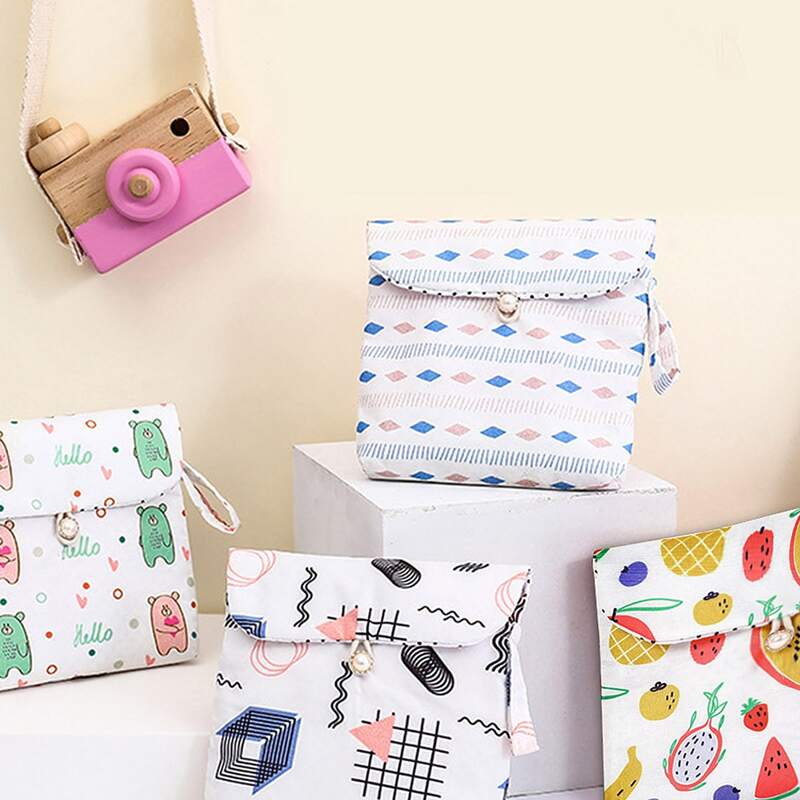 

1pc Cartoon Graphic Sanitary Napkin Storage Bag, Multicolor