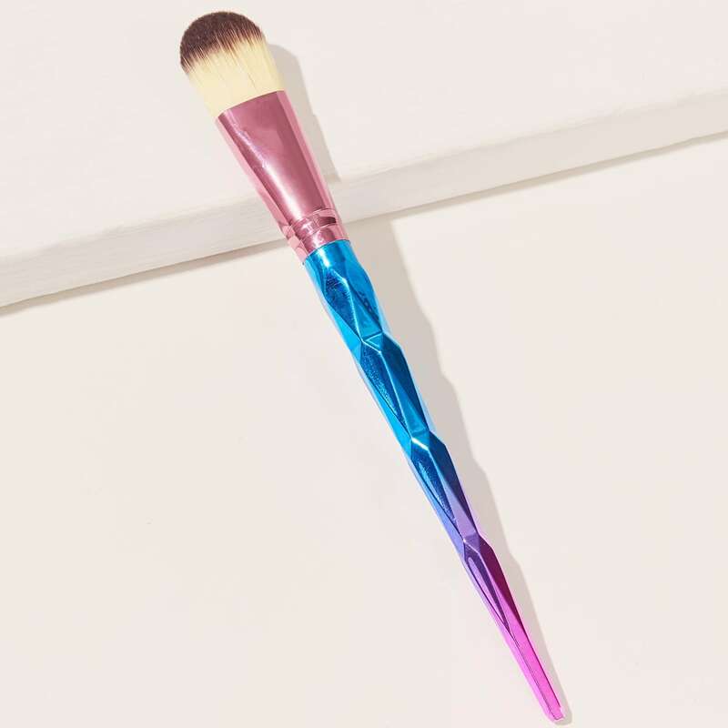 

Gradient Eyeshadow Makeup Brush, Multicolor