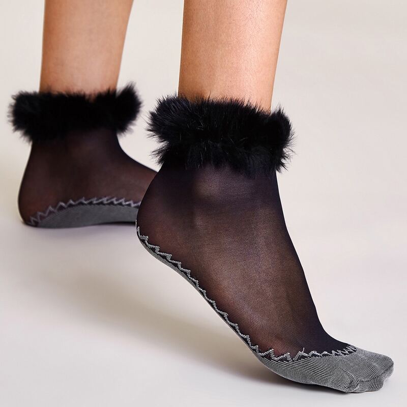 

1pair Fluffy Trim Mesh Socks, Black