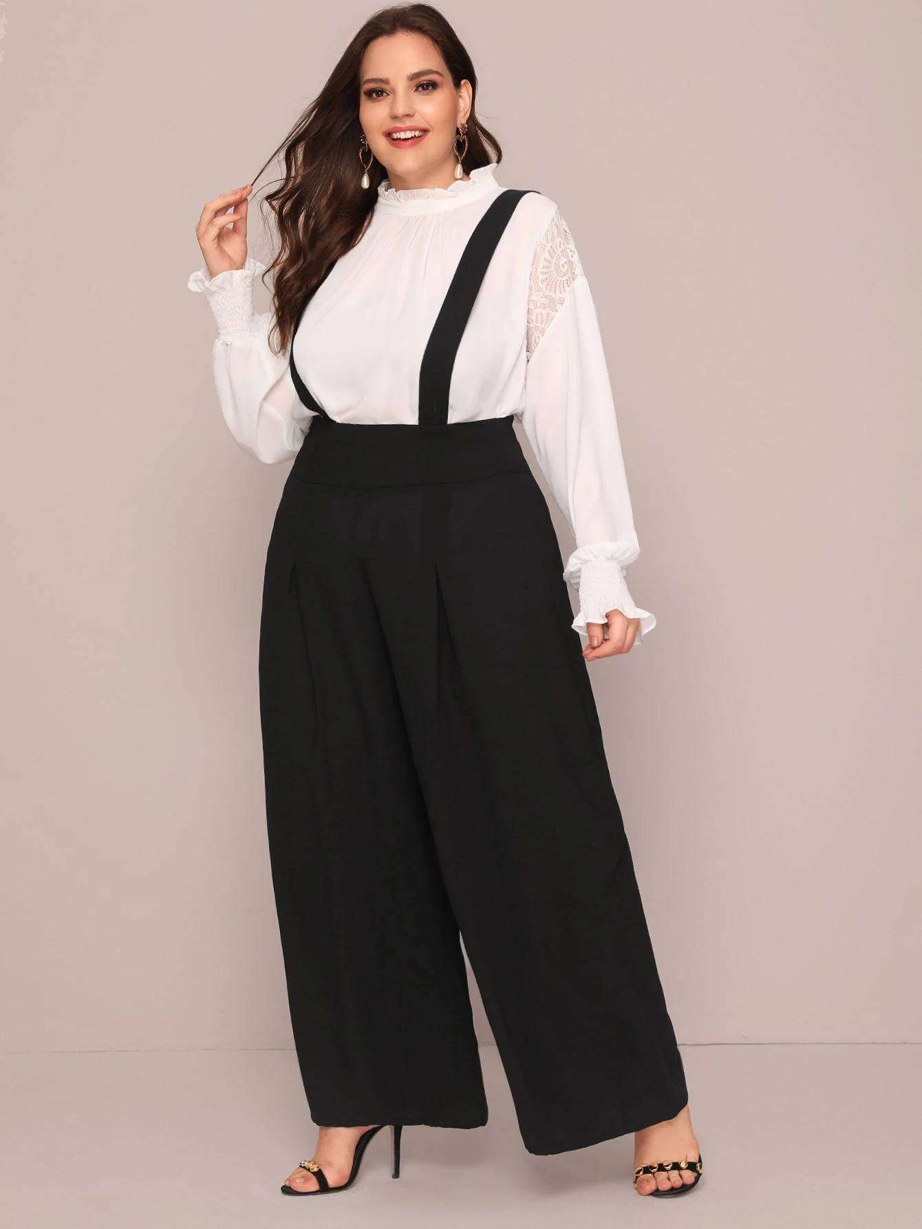 wide leg pants with straps