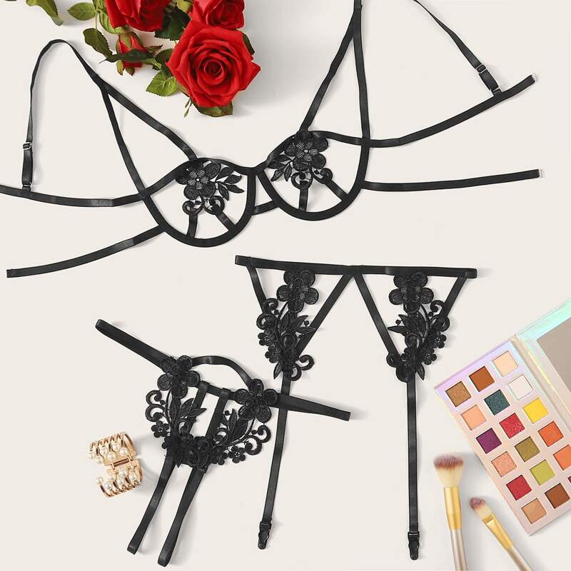 

Floral Appliques Underwire Lingerie Set & Garter, Black