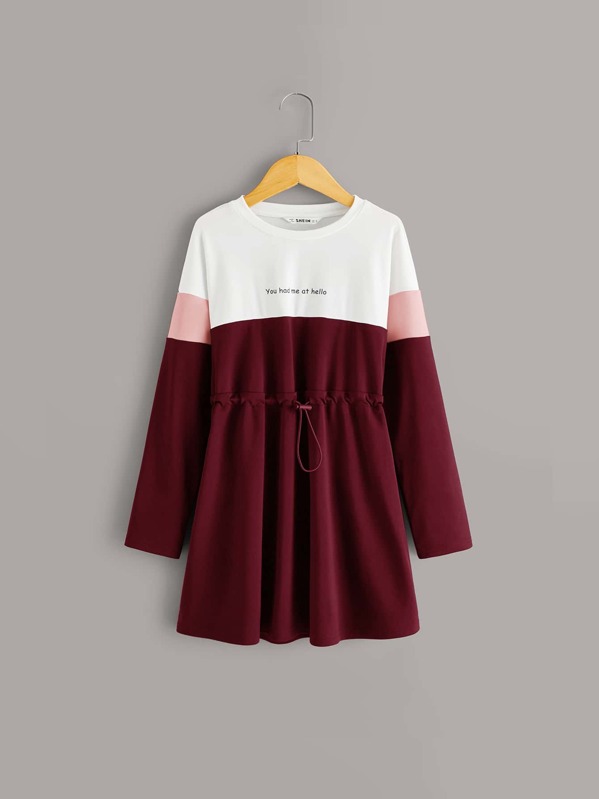 

Girls Slogan Graphic Drawstring Waist Colorblock Dress, Burgundy