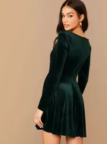 SHEIN Belle Vestido de terciopelo unicolor de cuello cuadrado - Verde Oscuro - Ver 2
