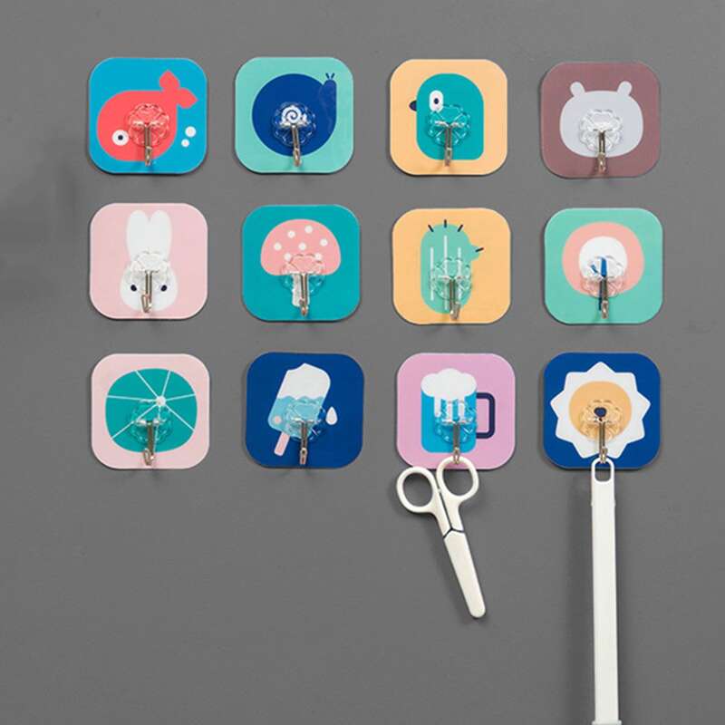 

4pcs Random Cartoon Graphic Wall Hook