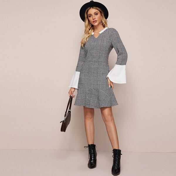 

Notch Collar Ruffle Hem Plaid Dress, Black and white