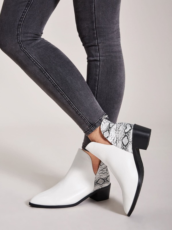 

Side Cut Snakeskin Block Boots, White