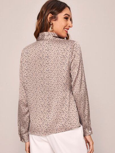 Blouse en satin à pois avec nœud