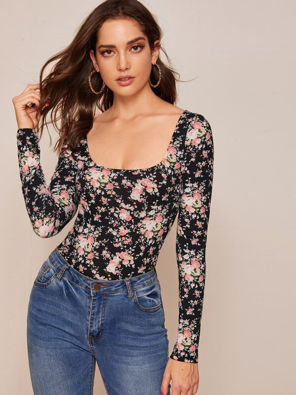 

Square Neck Floral Fitted Tee, Multicolor, Dayannne