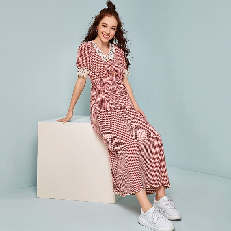 

Lace Panel Belted Gingham Blouse With Skirt, Red