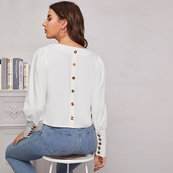 

Button Back Solid Blouse, White