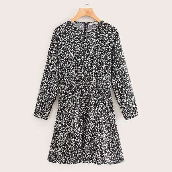 

Floral Print Keyhole Back Dress, Black and white