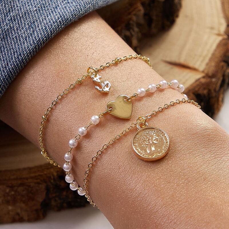 

3pcs Heart & Coin Charm Bracelet, Gold