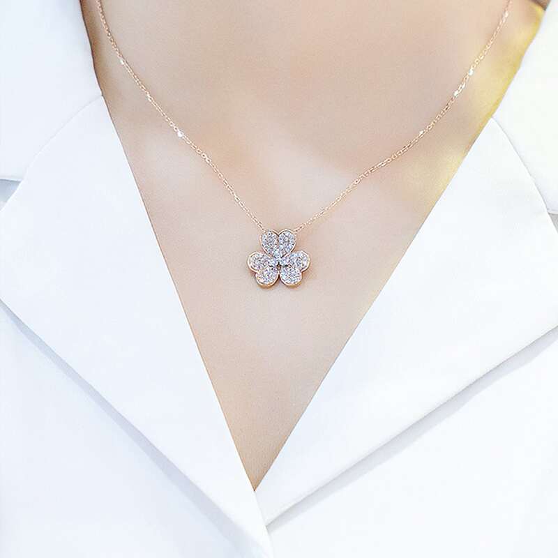 

1pc Rhinestone Engraved Necklace, Gold