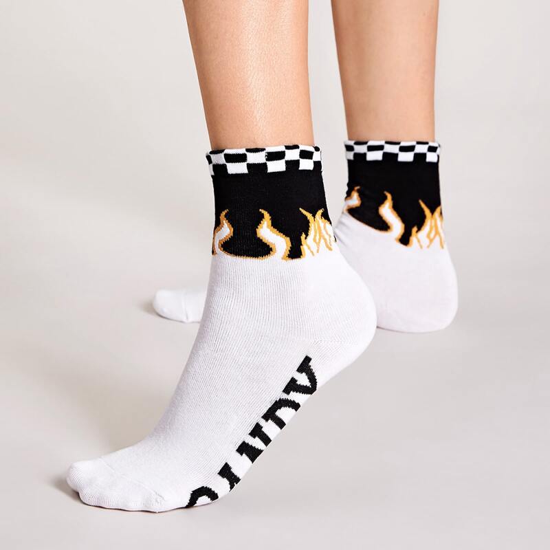 

1pair Fire Pattern Socks, Multicolor