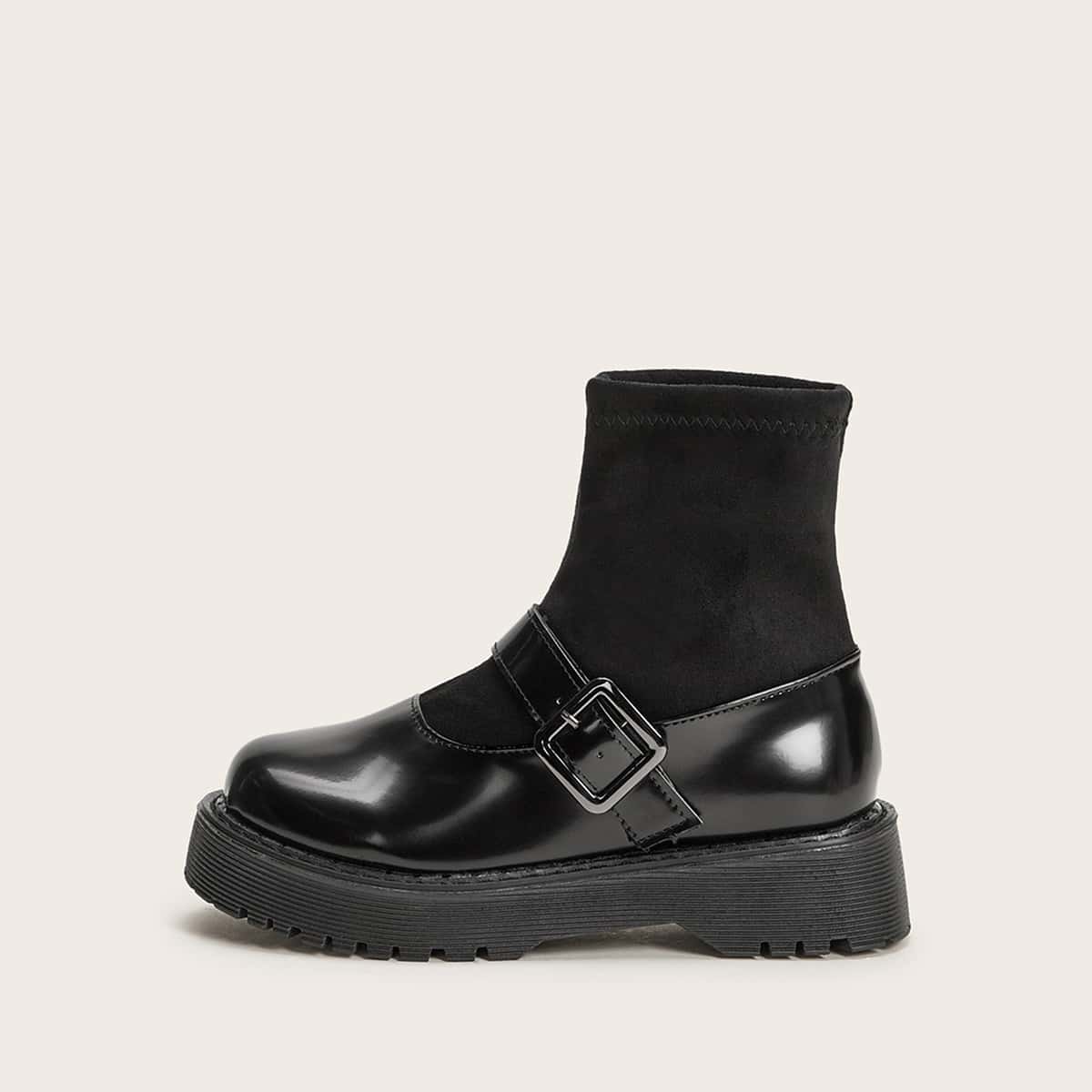 

Buckle Decor Lug Sole Boots, Black