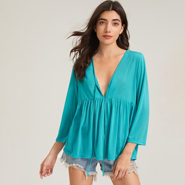 

Plunging Tie Neck Ruffle Hem Tee, Green