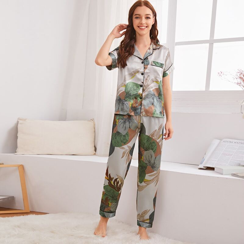 

Leaf Print Button-up Satin PJ Set, Multicolor