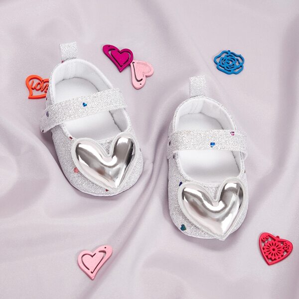 

Baby Girl Heart Decor Velcro Strap Flats, Silver