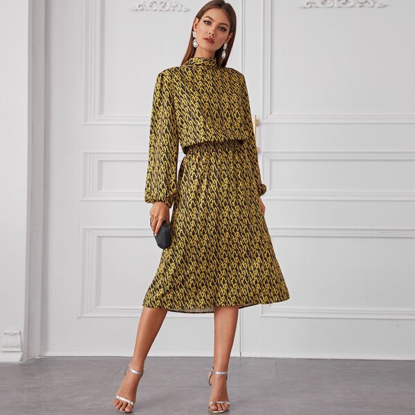 

All Over Print Tie Back Shirred Waist Dress, Multicolor