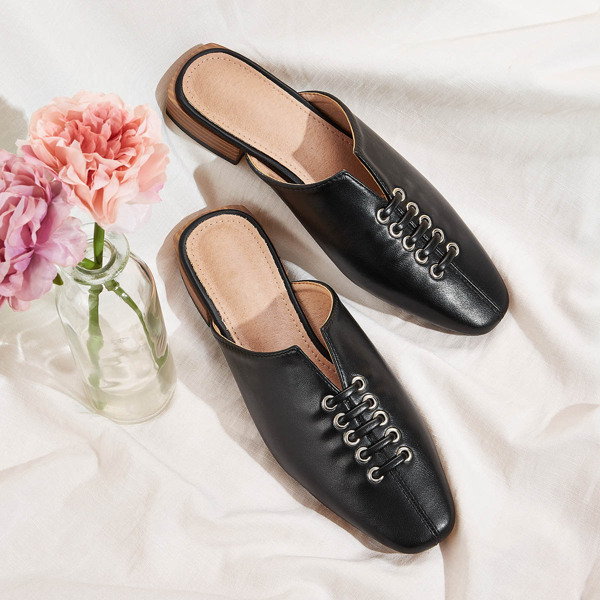 

Eyelet Detail Square Toe Flat Mules, Black