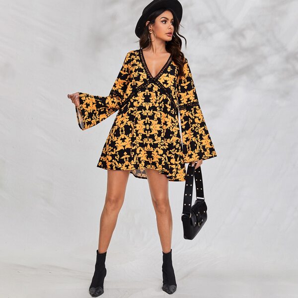 

Deep V-neck Tribal Print Tunic Dress, Multicolor