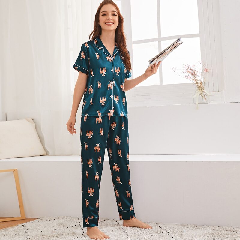 

Cartoon Deer Print Satin PJ Set, Green