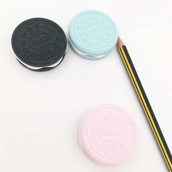 

1pc Random Cute Cookie Shaped Eraser