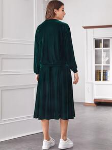 SHEIN 拉鏈天鵝絨運動衫和半身裙套裝 - 綠色 - 查看 2