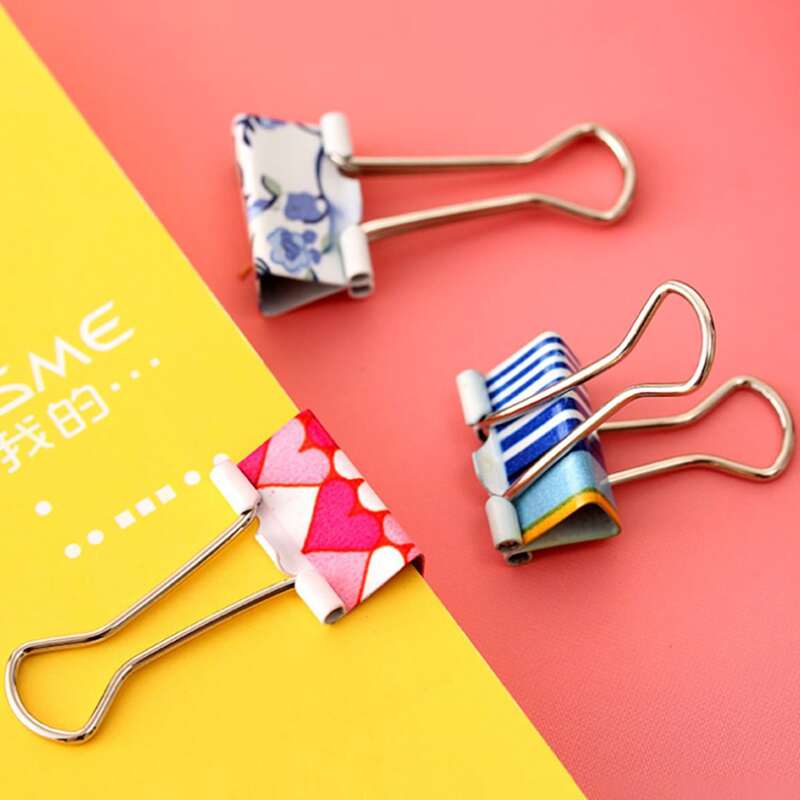 

2pcs Random Cute Metal Binder Clip
