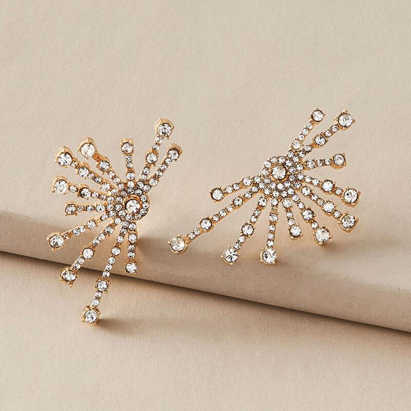 

1pair Rhinestone Engraved Earrings, Gold
