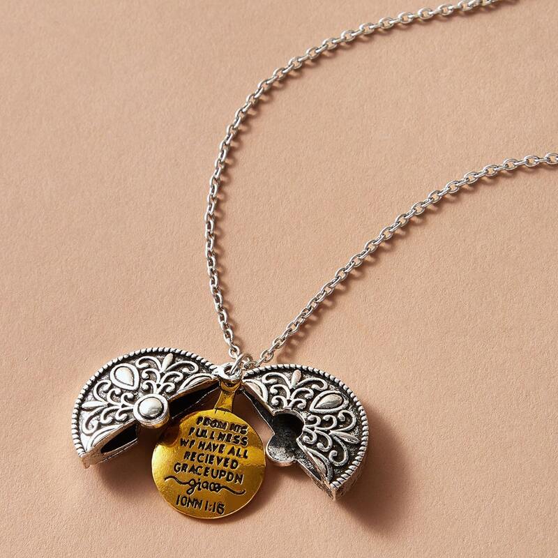 

1pc Letter Engraved Open Necklace, Silver