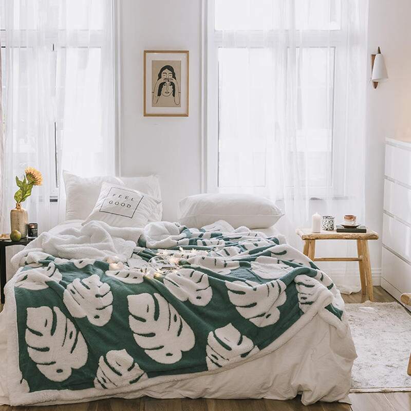 

1pc Multifunctional Tropical Leaf Pattern Blanket, Green