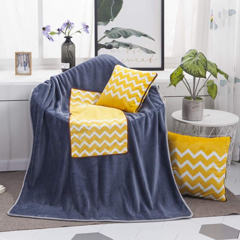 

1pc Chevron Pattern 2 In 1 Cushion Blanket, Multicolor