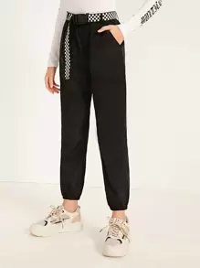 SHEIN Pantalones viento de niñas con bolsillo oblicuo con cinturón con hebilla de cuadros - Negro - Ver 1