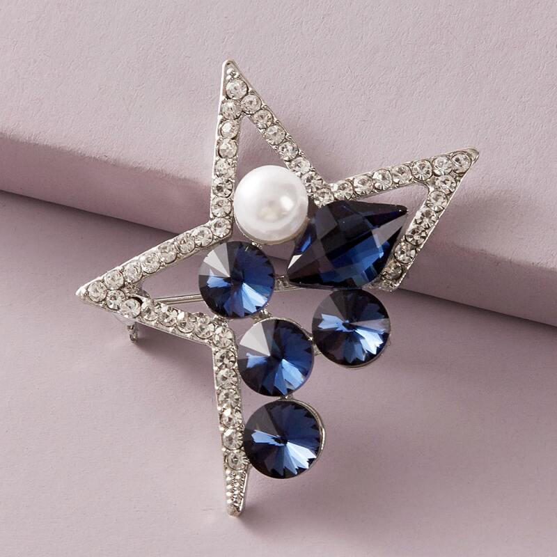 

1pc Rhinestone Engraved & Faux Pearl Star Design Brooch, Multicolor