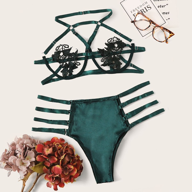 

Floral Appliques Cut-out Underwire Lingerie Set, Green