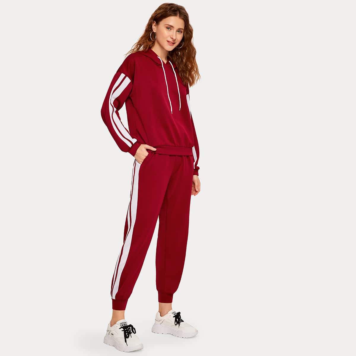 

Contrast Panel Drawstring Hoodie & Sweatpants, Burgundy