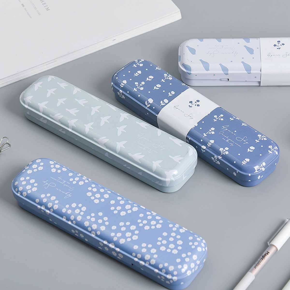

1pc Random Floral Print Iron Pencil Box