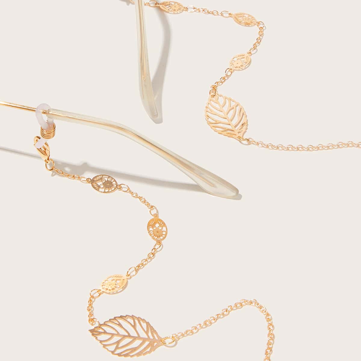

Hollow Out Leaf Glasses Chain, Gold