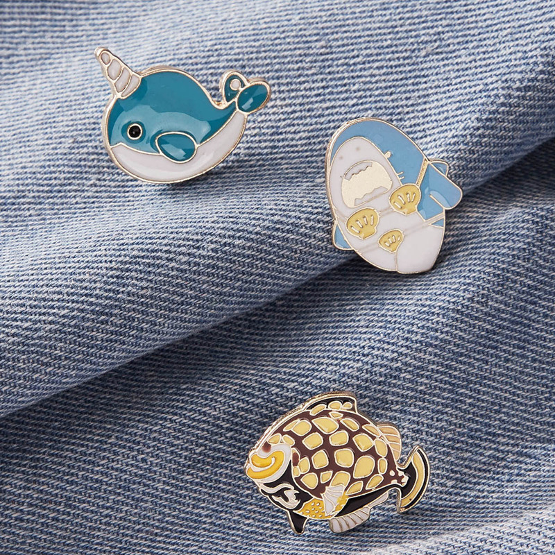 

3pcs Narwhal & Shark & Ugly Fish Shaped Brooch, Multicolor