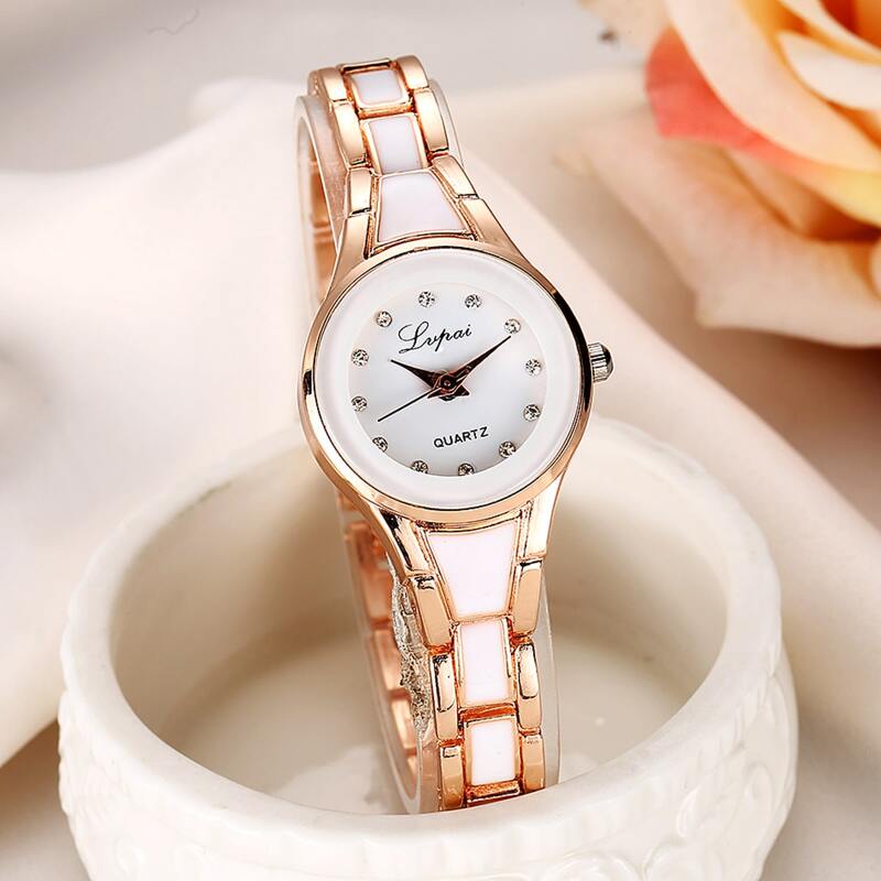 Rhinestone Scale Dial Quartz Watch