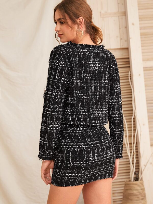 Tweed Jacke mit ungesäumtem Saum & Rock mit Knöpfen Detail Tweed Jacke mit Rock schwarz und weiß | aktuelle Trends